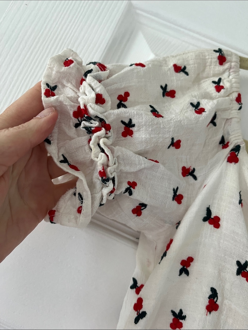 Zara embroidered cherry Dress 🍒 - Picture 4 of 14